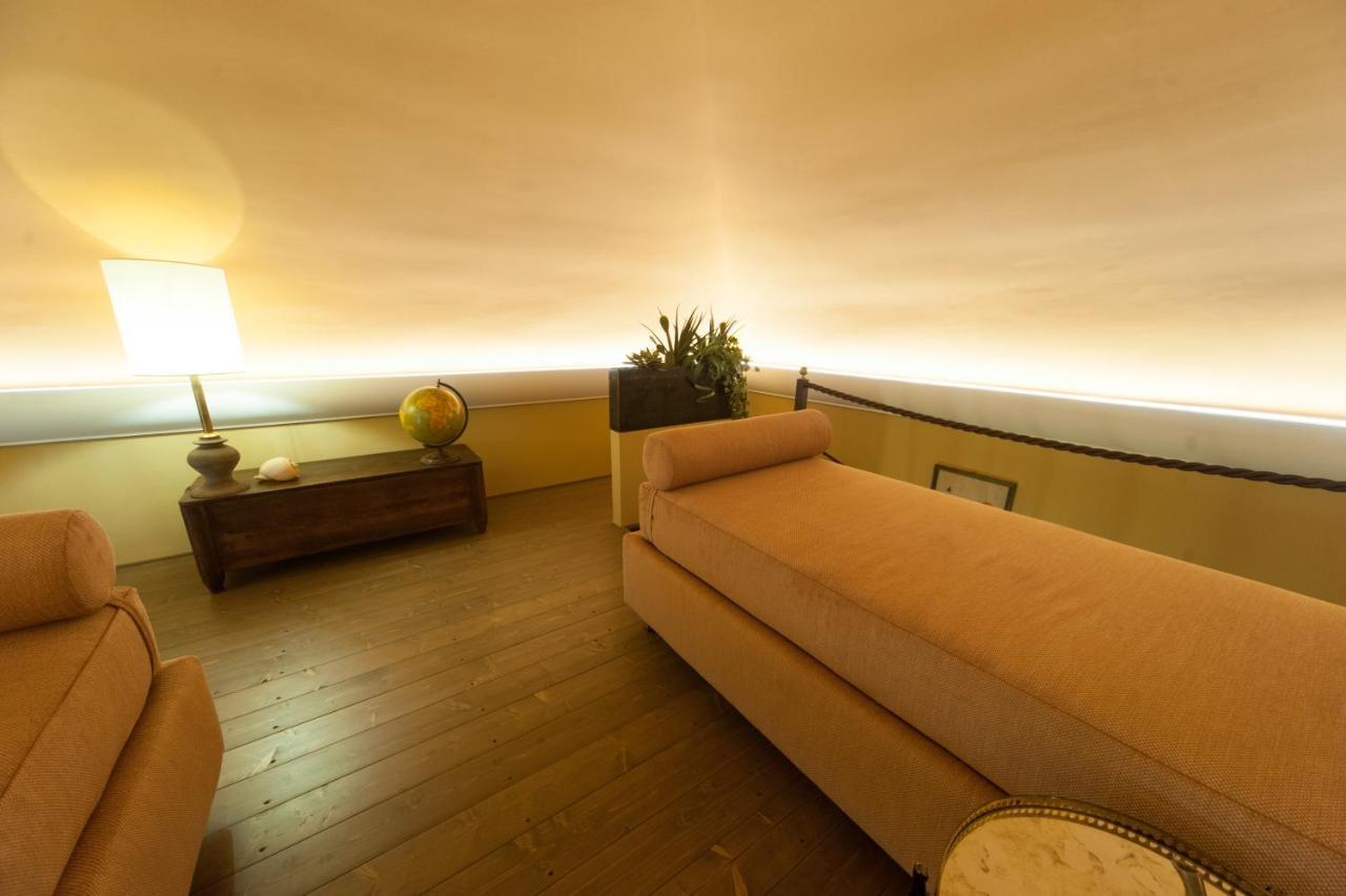 In Rada Bed & Breakfast ตรานิ ภายนอก รูปภาพ